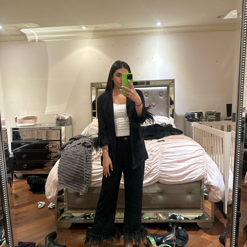 Sleeper feather set worn once- perfect to dress up and down